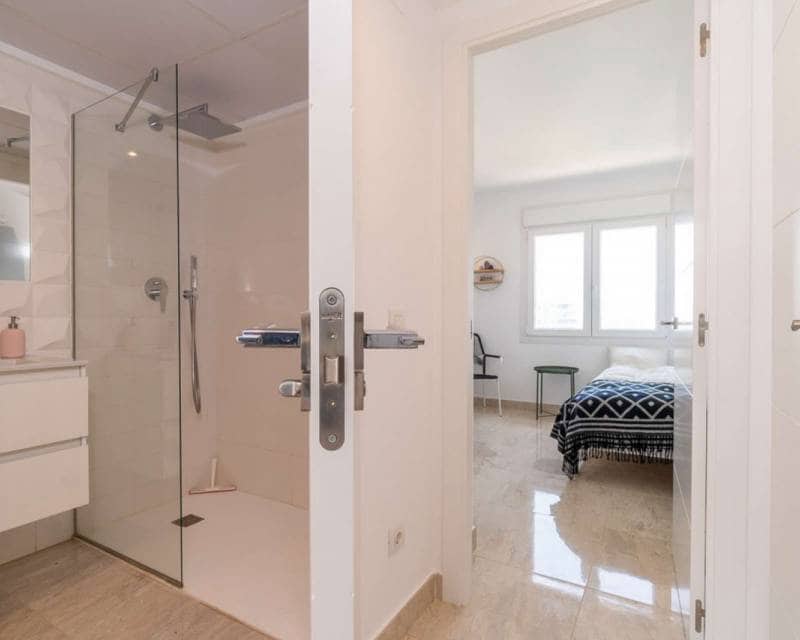 2 sovrum Strandlägenhet att hyra i Orihuela Costa med pool garage - 1 650 € (Ref: 6867187)