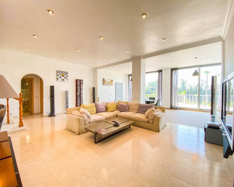 4 soveværelse Villa til salg i Ciudad Quesada med swimmingpool garage - € 840.000 (Ref: 6904379)