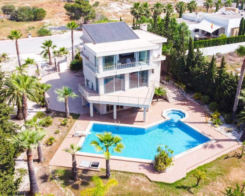 4 soveværelse Villa til salg i Ciudad Quesada med swimmingpool garage - € 840.000 (Ref: 6904379)