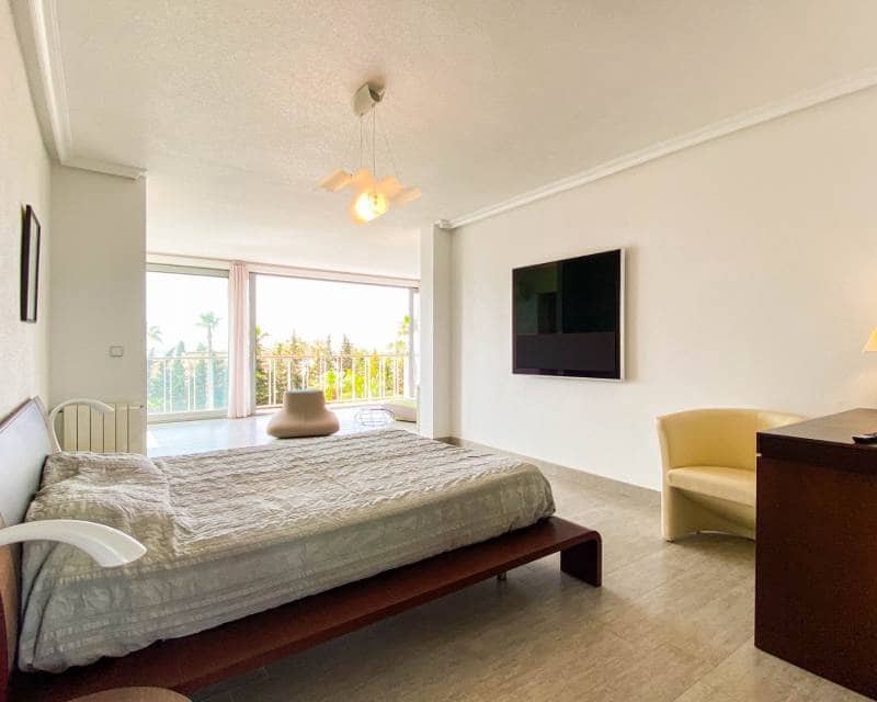 4 soveværelse Villa til salg i Ciudad Quesada med swimmingpool garage - € 840.000 (Ref: 6904379)