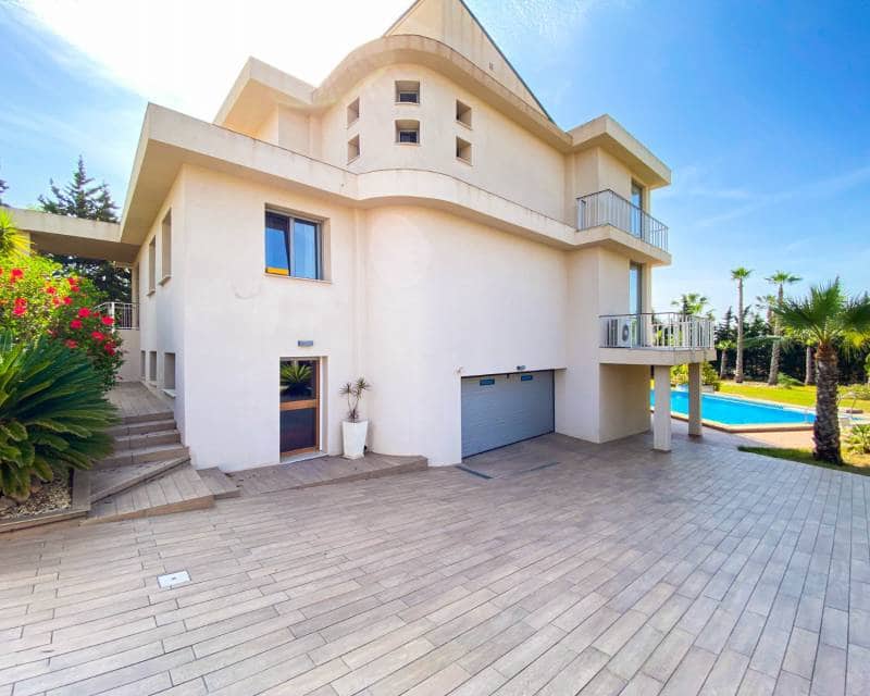 4 soveværelse Villa til salg i Ciudad Quesada med swimmingpool garage - € 840.000 (Ref: 6904379)