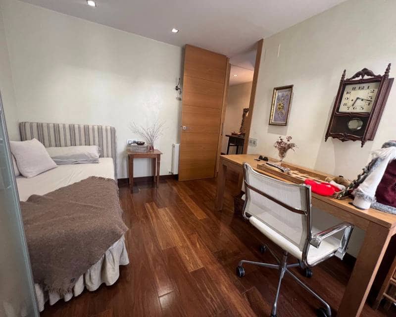 2 quarto Apartamento para arrendar em Torrevieja com garagem - 1 200 € (Ref: 6999516)