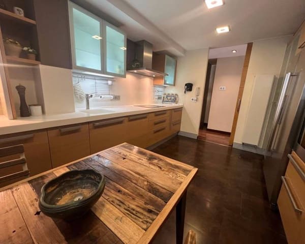 2 quarto Apartamento para arrendar em Centro - Muelle Pesquero, Torrevieja com garagem - 1 200 € (Ref: 6999516)