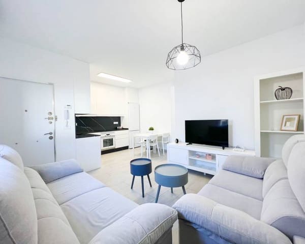 3 bedroom Villa for rent in El Chaparral - La Siesta - La Torreta, Torrevieja with pool garage - € 1,800 (Ref: 7283435)