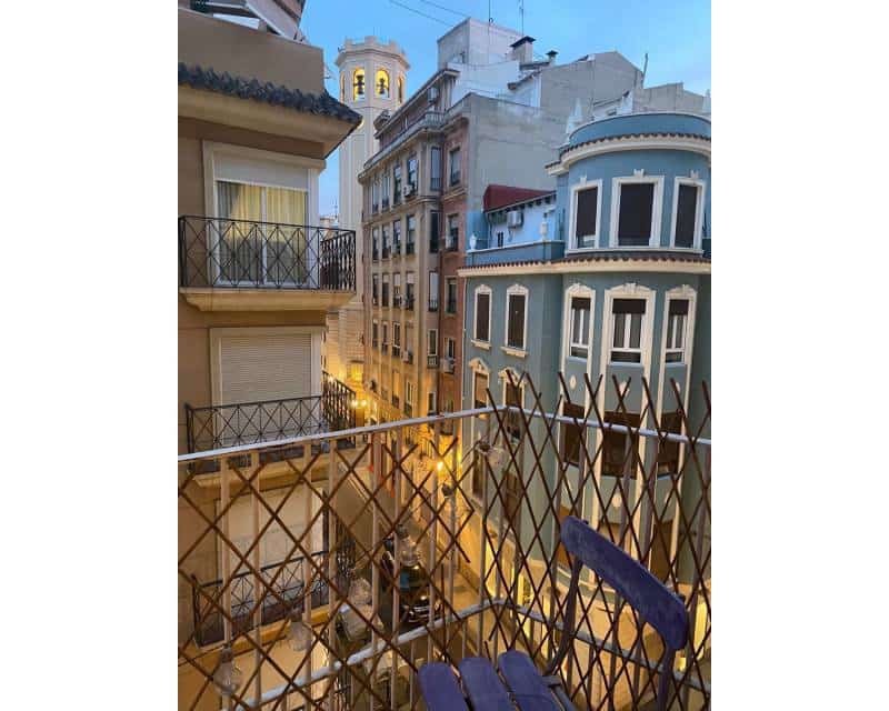 3 makuuhuone Huoneisto vuokrattavana paikassa Alicante kaupunki - 1 690 € (Ref: 7584361)