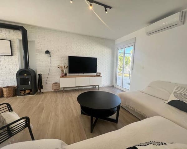 3 bedroom Villa for rent in El Chaparral - La Siesta - La Torreta, Torrevieja with pool garage - € 2,000 (Ref: 7587269)