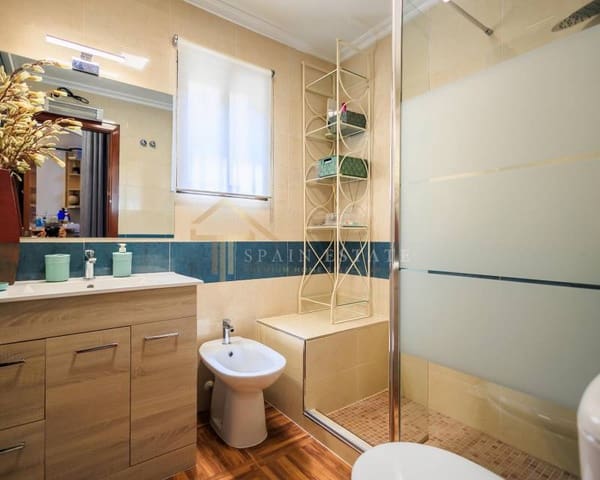 2 bedroom Bungalow for sale in Torreblanca, Torrevieja with pool garage - € 210,000 (Ref: 7663873)