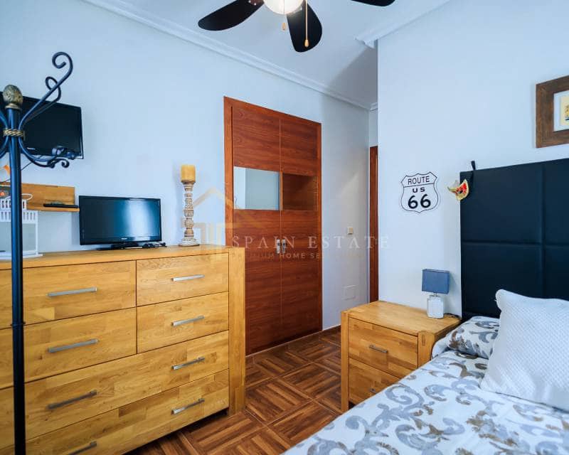 2 chambre Bungalow à vendre à Torrevieja avec piscine garage - 210 000 € (Ref: 7663873)