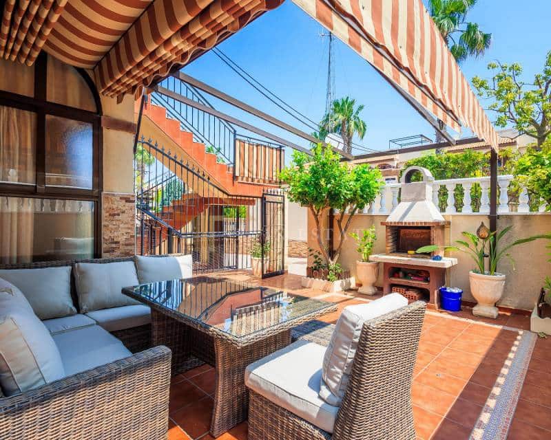 2 chambre Bungalow à vendre à Torrevieja avec piscine garage - 210 000 € (Ref: 7663873)