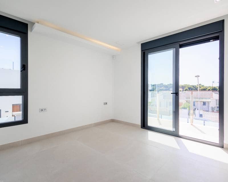 3 chambre Villa/Maison à vendre à Los Balcones avec piscine - 650 000 € (Ref: 7690796)