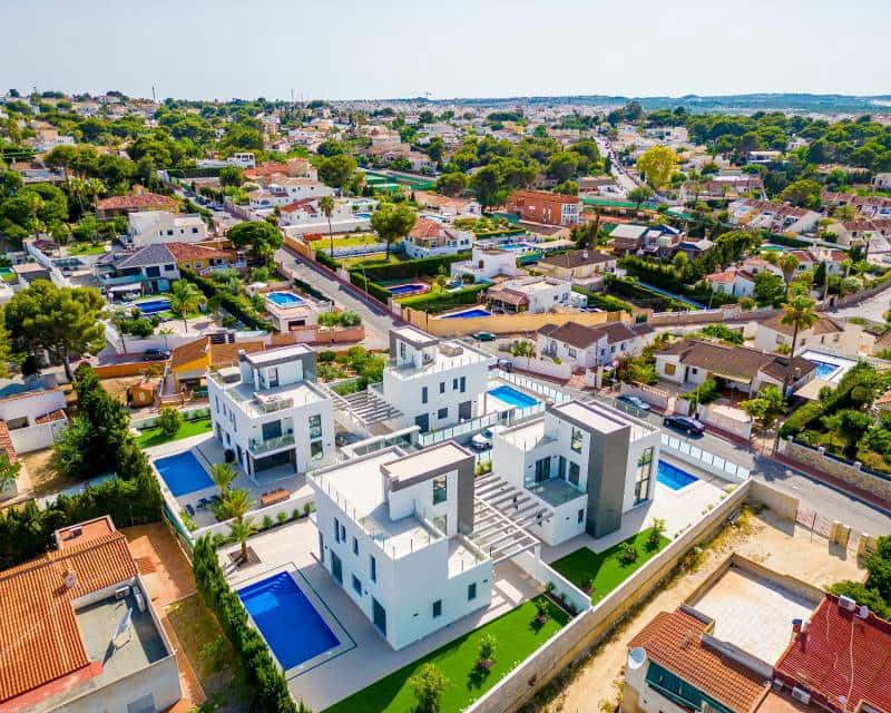 3 chambre Villa/Maison à vendre à Los Balcones avec piscine - 650 000 € (Ref: 7690796)