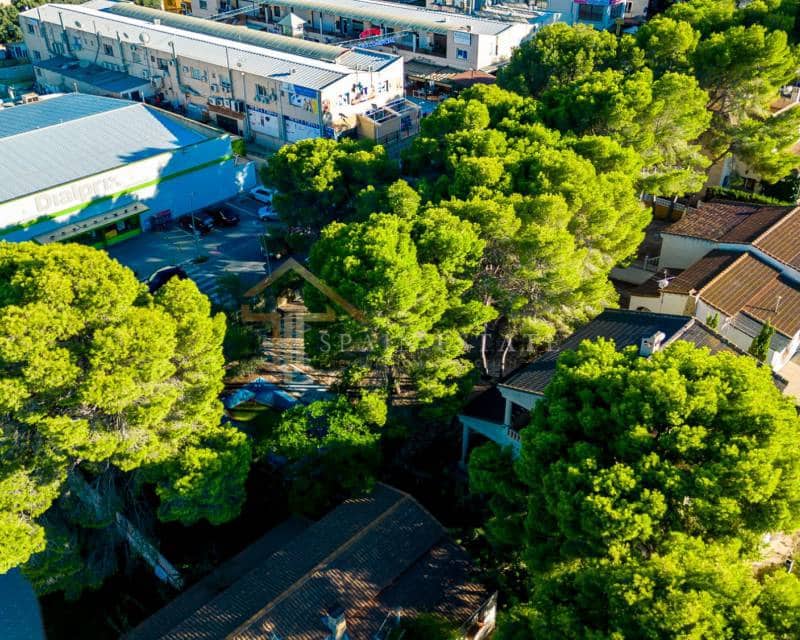 Chalet de 8 habitaciones en Los Balcones en venta con piscina - 550.000 € (Ref: 7826973)