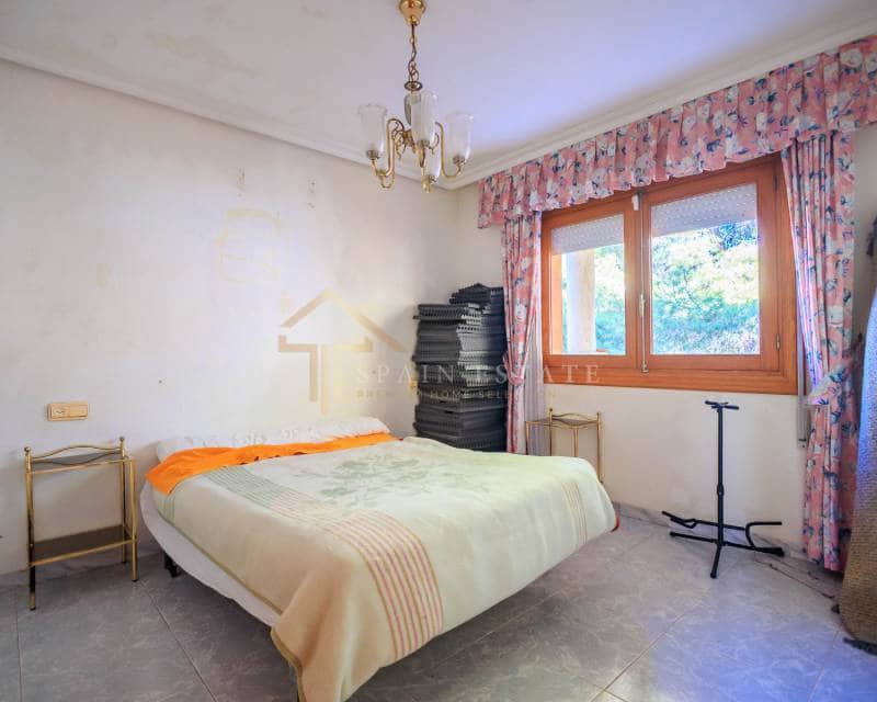 Chalet de 8 habitaciones en Los Balcones en venta con piscina - 550.000 € (Ref: 7826973)