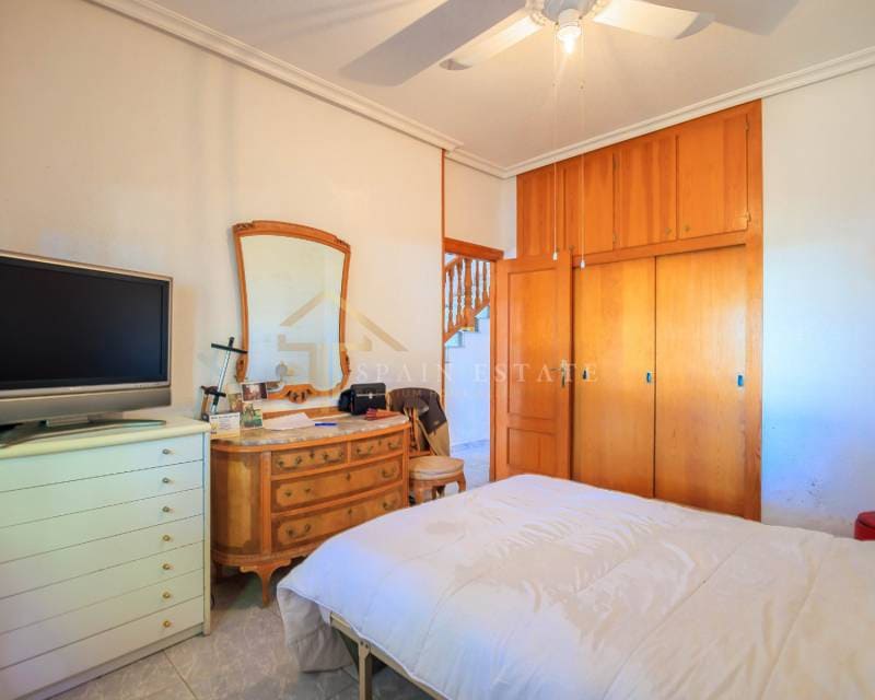 Chalet de 8 habitaciones en Los Balcones en venta con piscina - 550.000 € (Ref: 7826973)