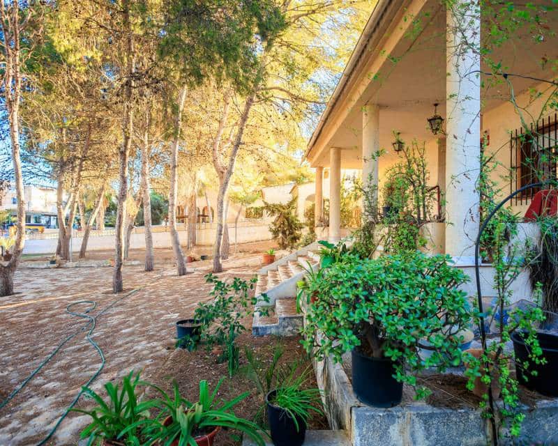 Chalet de 8 habitaciones en Los Balcones en venta con piscina - 550.000 € (Ref: 7826973)