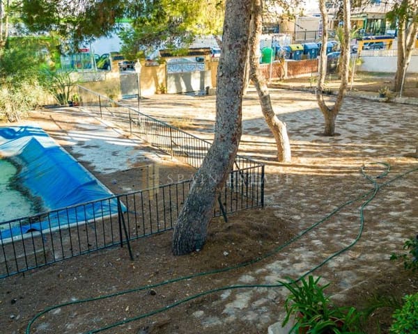 Chalet de 8 habitaciones en Los Balcones en venta con piscina - 550.000 € (Ref: 7826973)