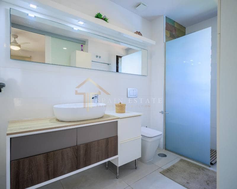 3 sypialnia Willa do wynajęcia w Orihuela Costa z basenem garażem - 2 400 € (Ref: 7839052)