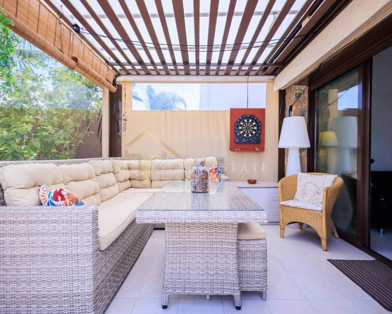 3 sypialnia Willa do wynajęcia w Orihuela Costa z basenem garażem - 2 400 € (Ref: 7839052)