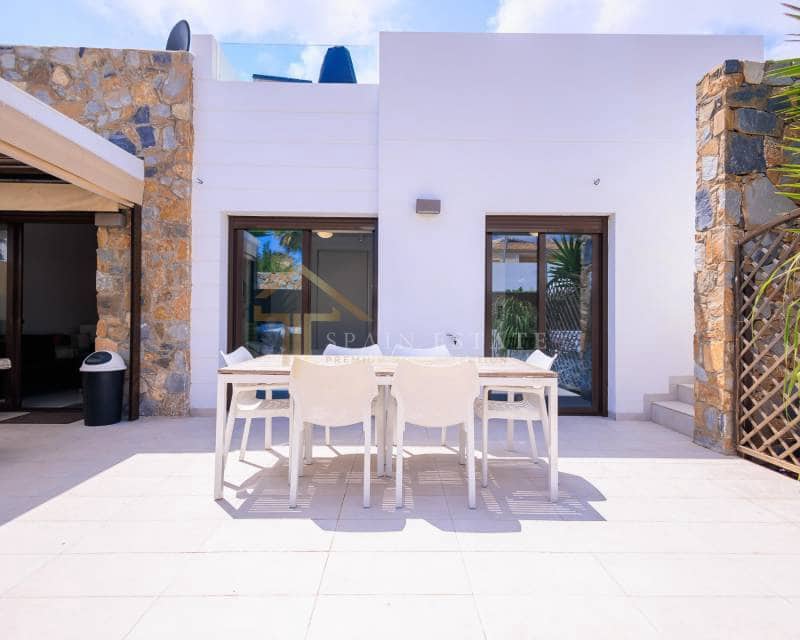 3 sypialnia Willa do wynajęcia w Orihuela Costa z basenem garażem - 2 400 € (Ref: 7839052)