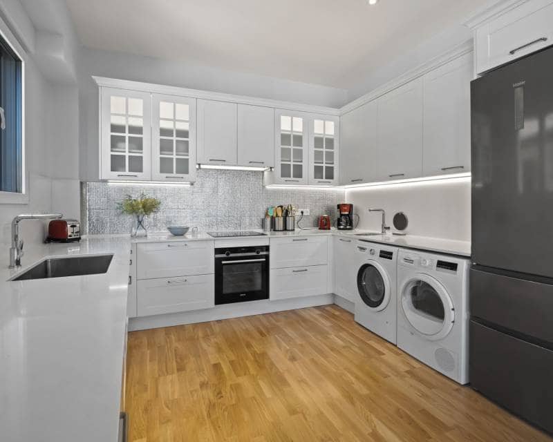 3 sovrum Lägenhet att hyra i Alicante stad - 2 300 € (Ref: 7987648)