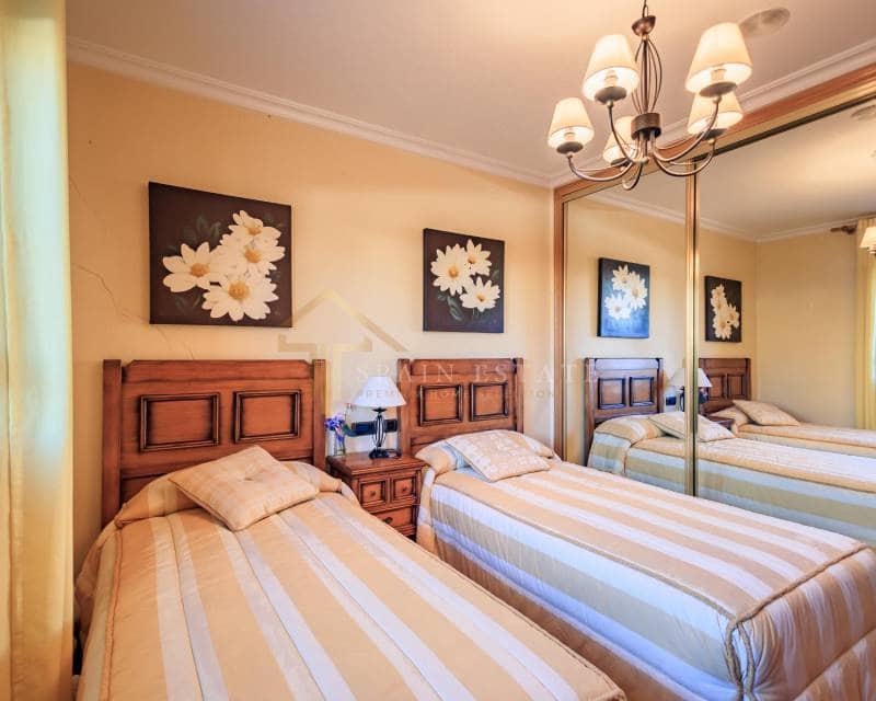 3 bedroom Villa for sale in Orihuela Costa with pool garage - € 550,000 (Ref: 8002641)