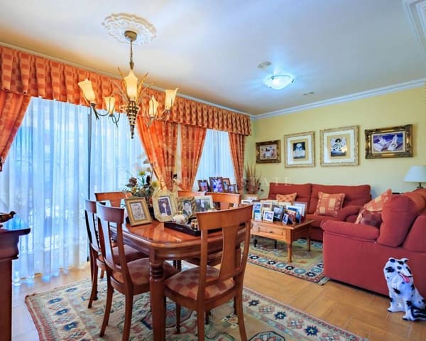 3 makuuhuone Huvila myytävänä paikassa Orihuela Costa, Orihuela mukana uima-altaan 
autotalli - 550 000 € (Ref: 8002641)