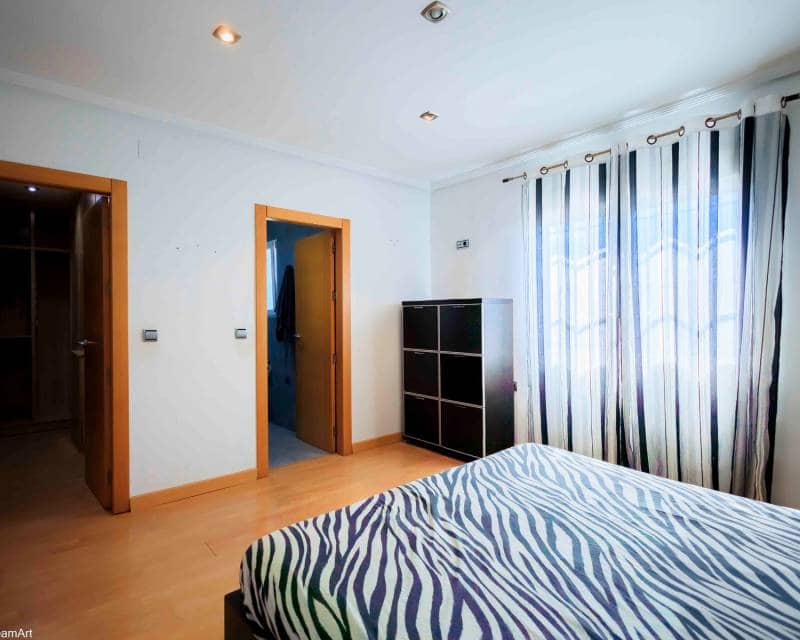 Chalet de 3 habitaciones en Los Balcones en venta con piscina garaje - 380.000 € (Ref: 8131752)