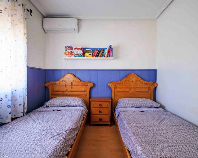 Chalet de 3 habitaciones en Los Balcones en venta con piscina garaje - 380.000 € (Ref: 8131752)