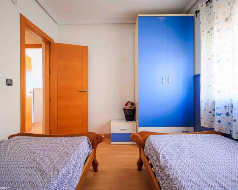 Chalet de 3 habitaciones en Los Balcones en venta con piscina garaje - 380.000 € (Ref: 8131752)