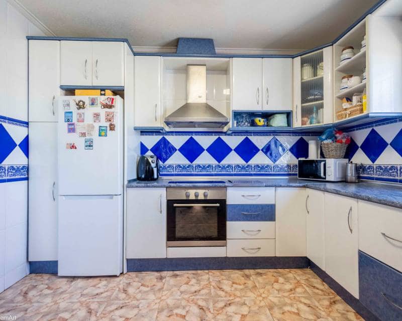 4 bedroom Villa for sale in Orihuela Costa with garage - € 850,000 (Ref: 8145874)