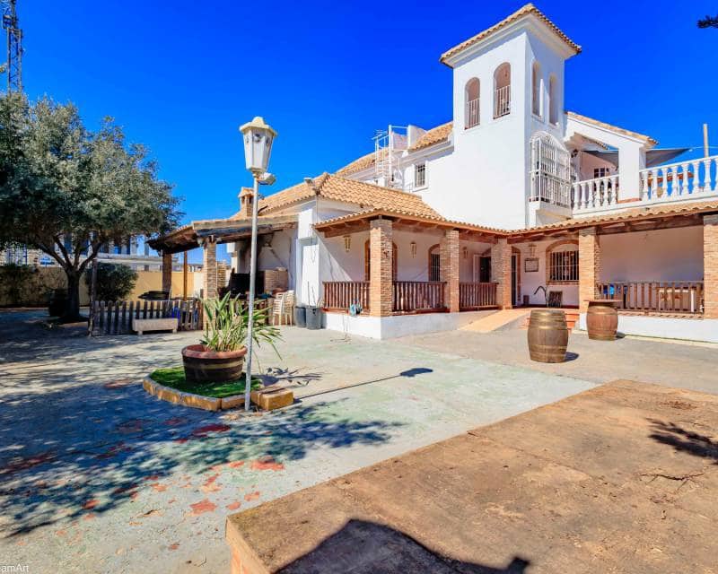 4 bedroom Villa for sale in Orihuela Costa with garage - € 850,000 (Ref: 8145874)