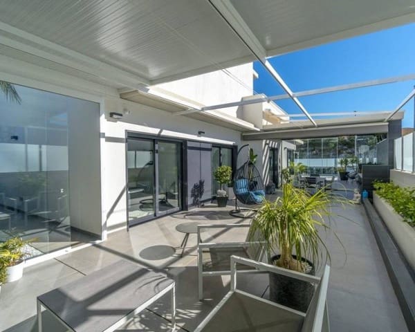 3 soveværelse Villa til salg i Campoamor, Orihuela med swimmingpool - € 1.250.000 (Ref: 8148083)