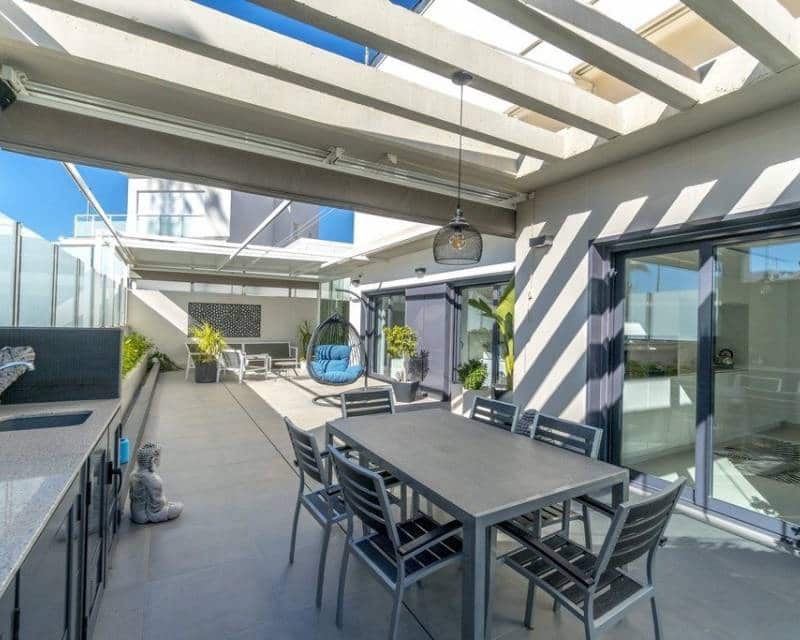 3 soveværelse Villa til salg i Orihuela Costa med swimmingpool - € 1.250.000 (Ref: 8148083)