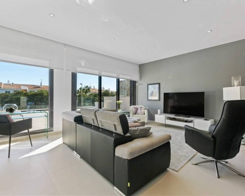 3 soveværelse Villa til salg i Orihuela Costa med swimmingpool - € 1.250.000 (Ref: 8148083)