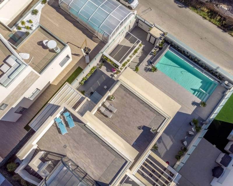 3 soveværelse Villa til salg i Orihuela Costa med swimmingpool - € 1.250.000 (Ref: 8148083)