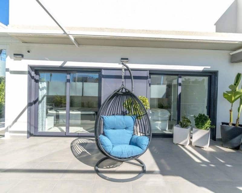 3 soveværelse Villa til salg i Orihuela Costa med swimmingpool - € 1.250.000 (Ref: 8148083)