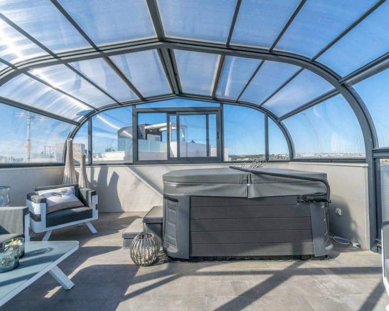 3 soveværelse Villa til salg i Orihuela Costa med swimmingpool - € 1.250.000 (Ref: 8148083)