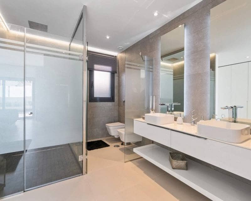 3 soveværelse Villa til salg i Orihuela Costa med swimmingpool - € 1.250.000 (Ref: 8148083)