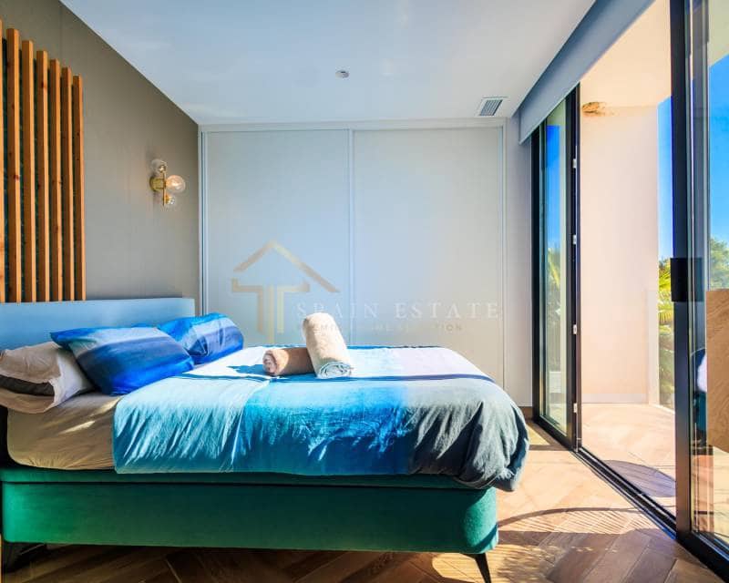 4 bedroom Villa for sale in Las Colinas Golf with pool garage - € 2,880,000 (Ref: 8148090)