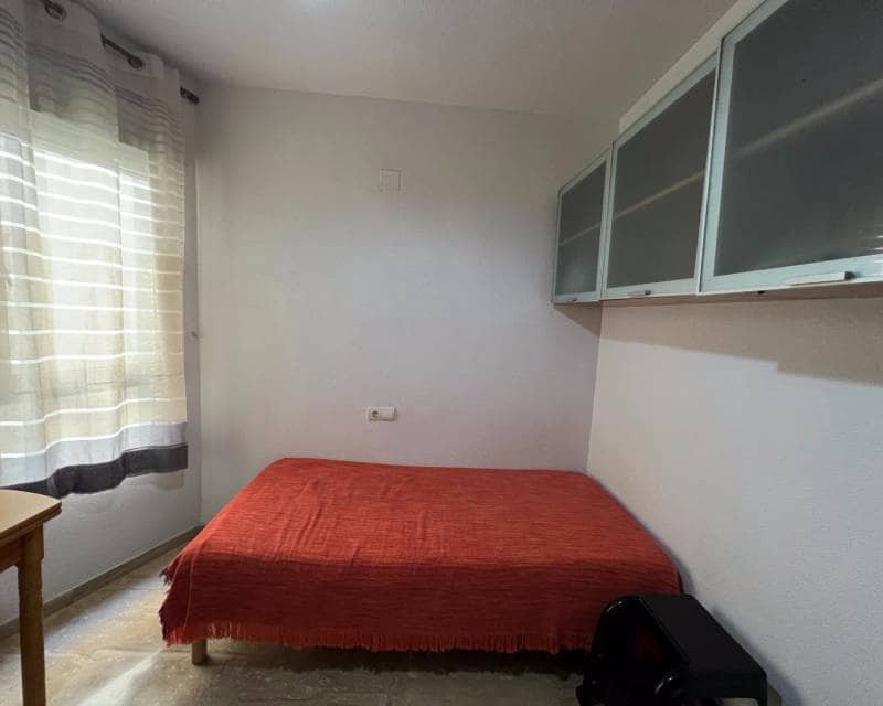 3 quarto Apartamento para arrendar em Alicante cidade com garagem - 1 300 € (Ref: 8168656)
