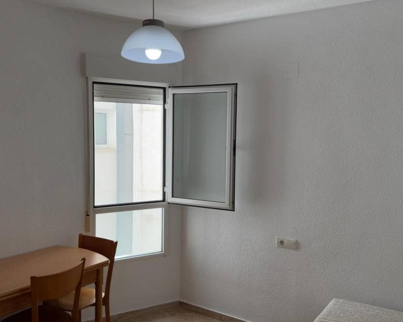 3 quarto Apartamento para arrendar em Alicante cidade com garagem - 1 300 € (Ref: 8168656)