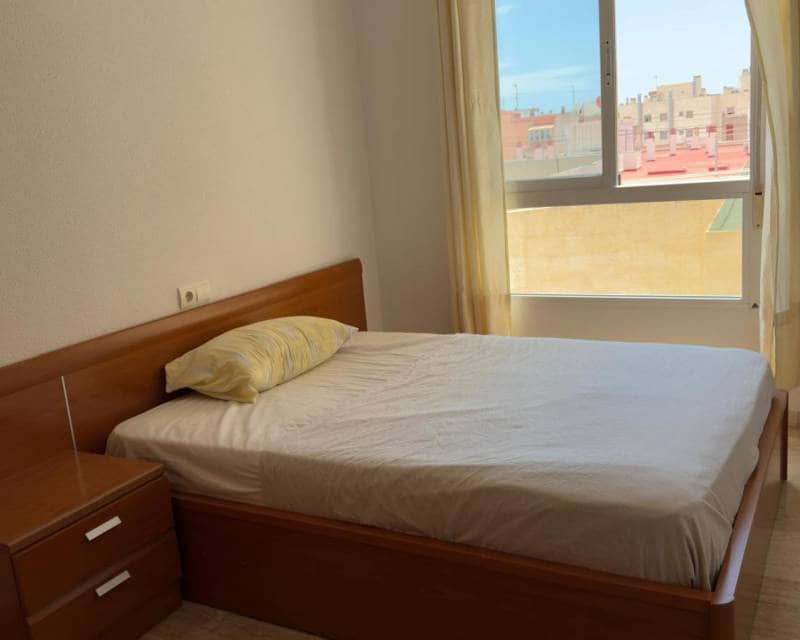 3 quarto Apartamento para arrendar em Alicante cidade com garagem - 1 300 € (Ref: 8168656)