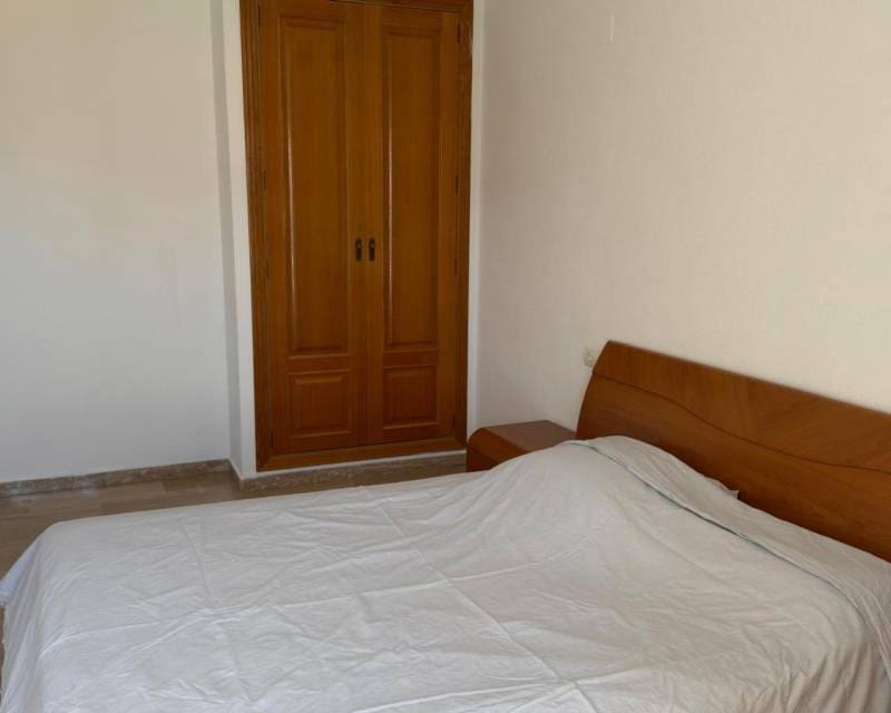 3 quarto Apartamento para arrendar em Alicante cidade com garagem - 1 300 € (Ref: 8168656)