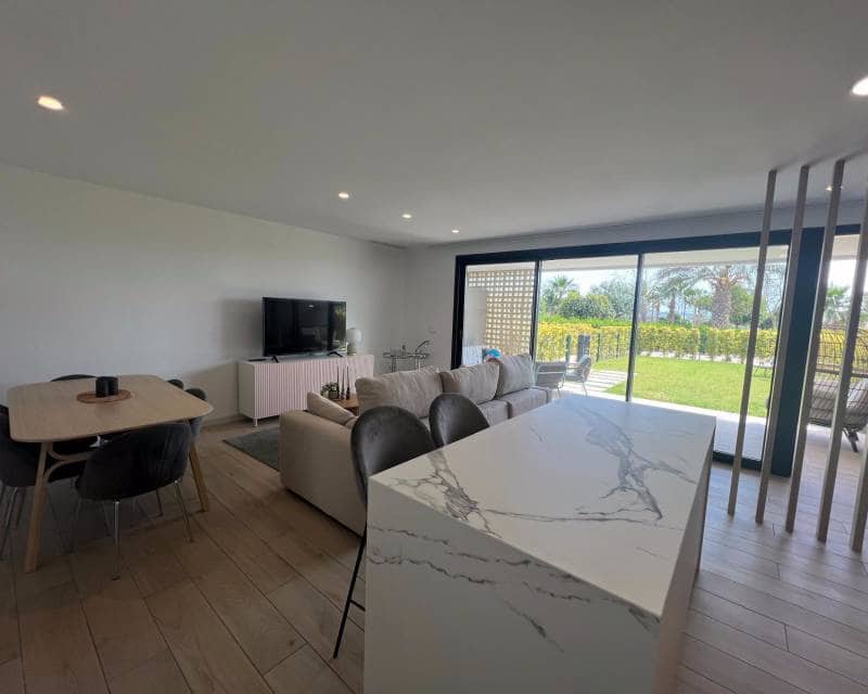 2 soveværelse Villa til leje i Los Alcazares med swimmingpool garage - € 2.000 (Ref: 8260852)