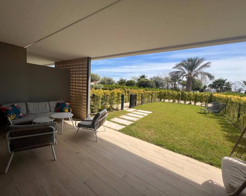 2 soveværelse Villa til leje i Los Alcazares med swimmingpool garage - € 2.000 (Ref: 8260852)