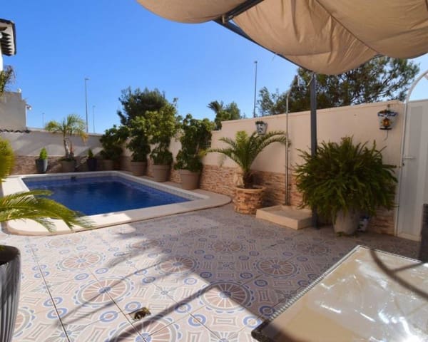 5 quarto Moradia para venda em La Zenia, Orihuela com piscina - 399 000 € (Ref: 8295249)