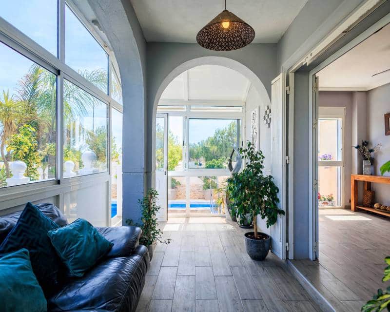 5 soveværelse Villa til salg i La Zenia med swimmingpool - € 399.000 (Ref: 8295249)