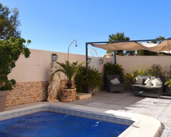5 quarto Moradia para venda em La Zenia, Orihuela com piscina - 399 000 € (Ref: 8295249)