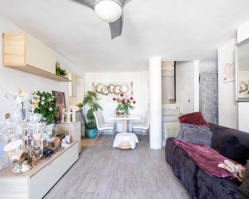 5 soveværelse Villa til salg i La Zenia med swimmingpool - € 399.000 (Ref: 8295249)