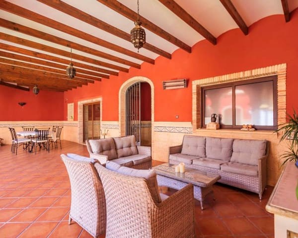 3 bedroom Villa for sale in San Isidro with garage - € 340,000 (Ref: 8319455)